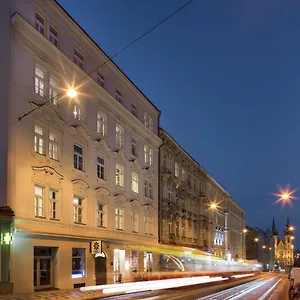 Louren Apartment Prag